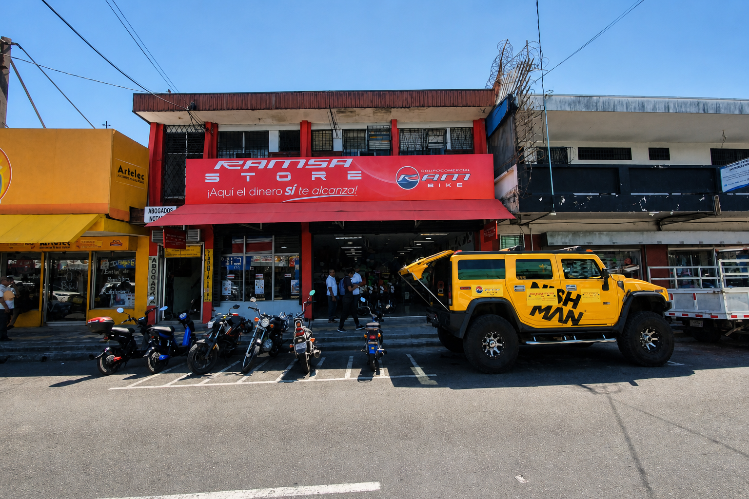 Fachada de RAMSA Store en Limón, Costa Rica